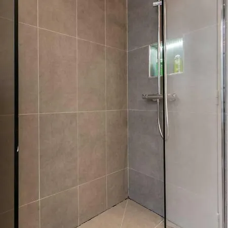 Fancy Designer Flat On St-honore *