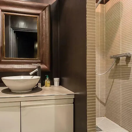 Fancy Designer Flat On St-honore *
