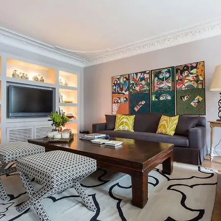 Fancy Designer Flat On St-honore